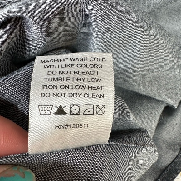 Basin + Range Mountain Men's Blue Chambray Western Button Down Shirt Sz Lg - Picture 11 of 15